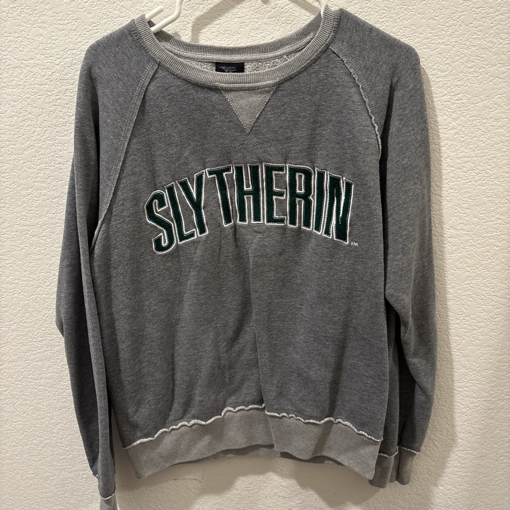 Warner Bros Gray and Green Slytherin Crew Neck Sweater
